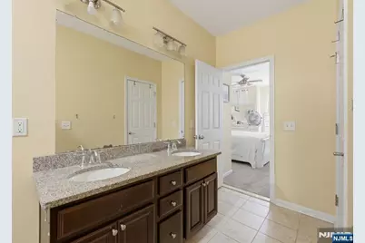 13 Dahlia Lane, Garfield, NJ 07026 - Photo 21