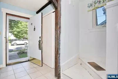 49 S Franklin Avenue, Bergenfield, NJ 07621 - Photo 3