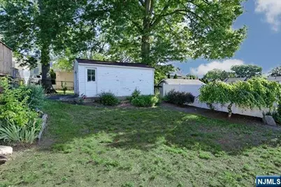 49 S Franklin Avenue, Bergenfield, NJ 07621 - Photo 43