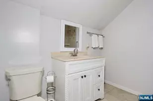 49 S Franklin Ave, Bergenfield, NJ 07621 - Photo 25