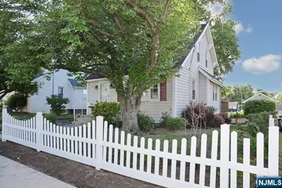 49 S Franklin Avenue, Bergenfield, NJ 07621 - Photo 45