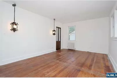49 S Franklin Avenue, Bergenfield, NJ 07621 - Photo 21