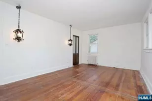 49 S Franklin Ave, Bergenfield, NJ 07621 - Photo 21