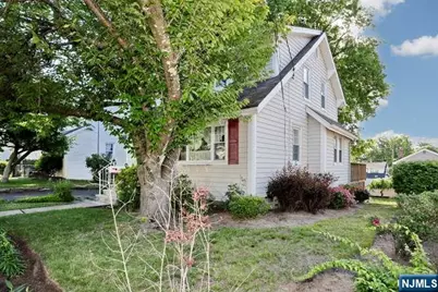 49 S Franklin Avenue, Bergenfield, NJ 07621 - Photo 33