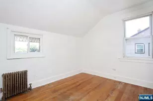 49 S Franklin Ave, Bergenfield, NJ 07621 - Photo 23