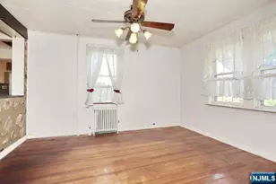 49 S Franklin Ave, Bergenfield, NJ 07621 - Photo 9