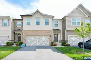 27 Winfield Dr 903, Woodcliff Lake, NJ 07677 - Photo 1