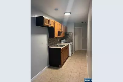 46 E Main Street 2 #2, Paterson, NJ 07522 - Photo 3