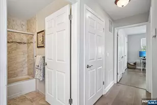 518 Holly Ct, Mahwah, NJ 07430 - Photo 21