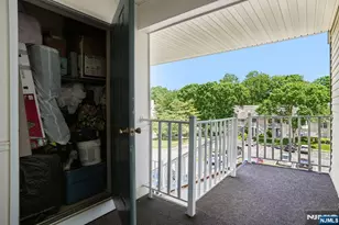 518 Holly Ct, Mahwah, NJ 07430 - Photo 23