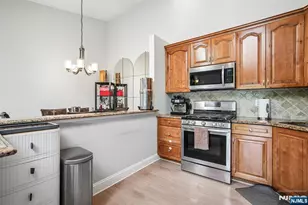 518 Holly Ct, Mahwah, NJ 07430 - Photo 11
