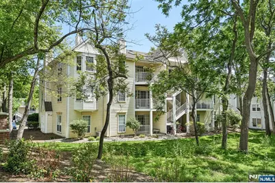 518 Holly Court, Mahwah, NJ 07430 - Photo 25