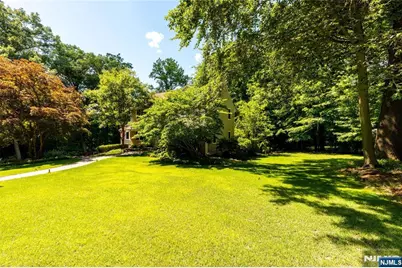 66 Glasgow Terrace, Mahwah, NJ 07430 - Photo 33