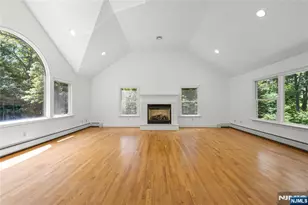 66 Glasgow Terrace, Mahwah, NJ 07430 - Photo 5