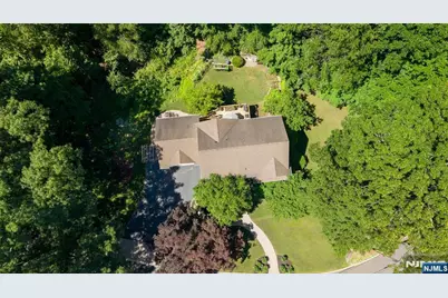 66 Glasgow Terrace, Mahwah, NJ 07430 - Photo 37