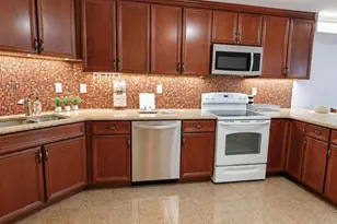 1055 River Road 302, Edgewater, NJ 07020 - Photo 5