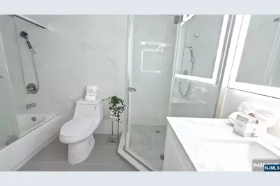 1055 River Road 302 #302, Edgewater, NJ 07020 - Photo 9