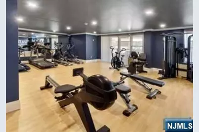 2400 Hudson Terrace 3S #3S, Fort Lee, NJ 07024 - Photo 5