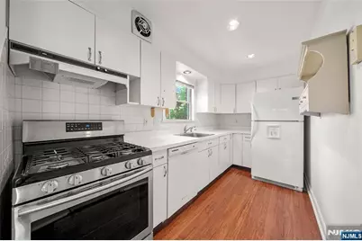 151 E Palisade Avenue A1 #A1, Englewood, NJ 07631 - Photo 11