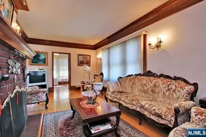 333 Henry Street, Hasbrouck Heights, NJ 07604 - Photo 3