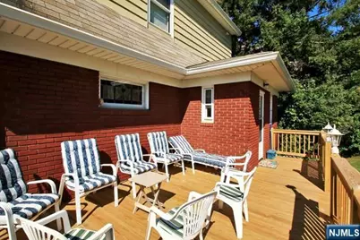 333 Henry Street, Hasbrouck Heights, NJ 07604 - Photo 21