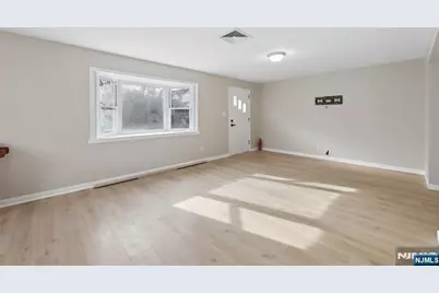 478 Riverside Terrace, Rutherford, NJ 07070 - Photo 17