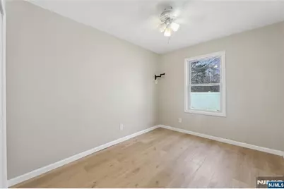 478 Riverside Terrace, Rutherford, NJ 07070 - Photo 19