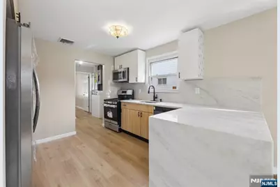 478 Riverside Terrace, Rutherford, NJ 07070 - Photo 13