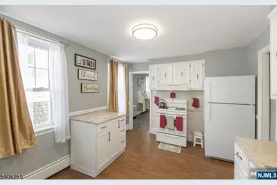 413 Beardsley Avenue 1 #1, Bloomfield, NJ 07003 - Photo 7