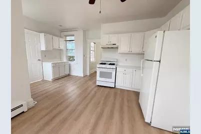 536 Lake Avenue Apt 4 #Apt 4, Lyndhurst Township, NJ 07071 - Photo 5