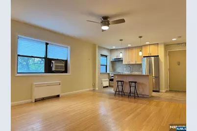 3001 Edwin Avenue 4A #4A, Fort Lee, NJ 07024 - Photo 1
