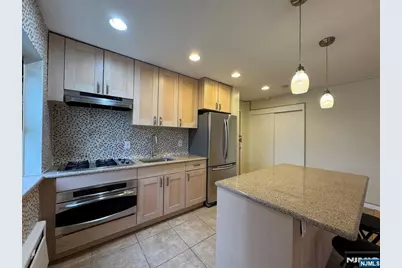 3001 Edwin Avenue 4A #4A, Fort Lee, NJ 07024 - Photo 3