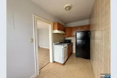 165-167 Davis Avenue (165-Apt2) #(165-APT2), Kearny, NJ 07032 - Photo 5