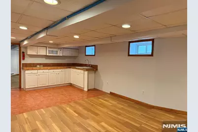 409 Cleveland Avenue 1F #1F, Harrison, NJ 07029 - Photo 11