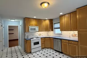 409 Cleveland Ave 1F, Harrison, NJ 07029 - Photo 3