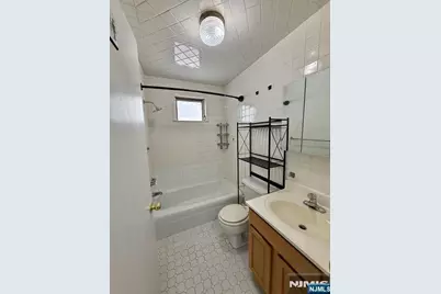 409 Cleveland Avenue 1F #1F, Harrison, NJ 07029 - Photo 5