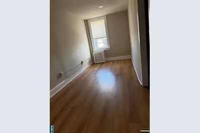 34 Farnham Avenue 2 #2, Garfield, NJ 07026 - Photo 5