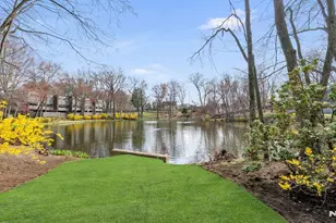 207 Pond Terrace 4D, Washington Township, NJ 07676 - Photo 3