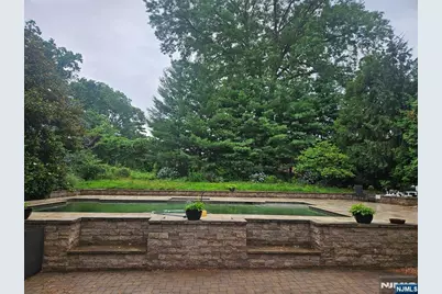 165 Leonia Avenue, Leonia, NJ 07605 - Photo 19