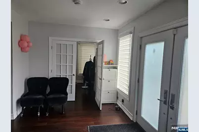 165 Leonia Avenue, Leonia, NJ 07605 - Photo 13