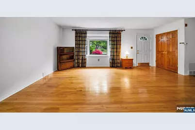 165 Busteed Drive, Midland Park, NJ 07432 - Photo 7