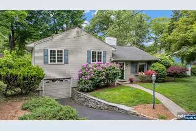 165 Busteed Drive, Midland Park, NJ 07432 - Photo 3