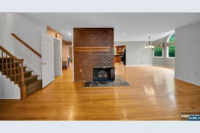 165 Busteed Drive, Midland Park, NJ 07432 - Photo 5
