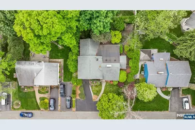 165 Busteed Drive, Midland Park, NJ 07432 - Photo 47