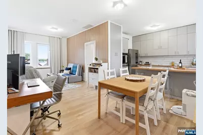196 Pearsall Avenue 10 #10, Jersey City, NJ 07305 - Photo 5