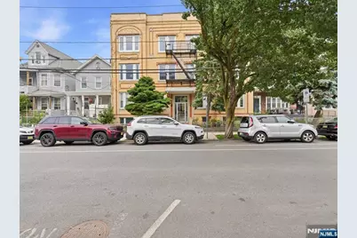 196 Pearsall Avenue 10 #10, Jersey City, NJ 07305 - Photo 13