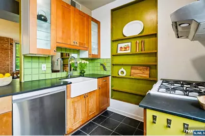 54-60 McWhorter Street 207 #207, Newark, NJ 07105 - Photo 11