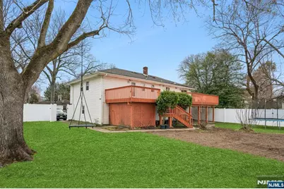 201 Rockland Avenue, River Vale Township, NJ 07675 - Photo 5