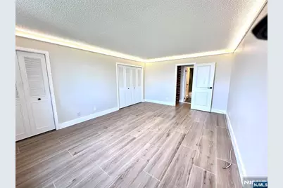 160 Overlook Avenue 9A #9A, Hackensack, NJ 07601 - Photo 17
