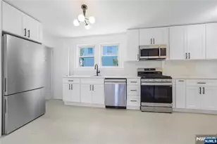 135 E Linden Ave, Dumont, NJ 07628 - Photo 19